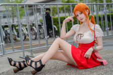 【コスプレ】マジで本物のナミさんに仲良し2人の「リコリコ」併せ、VTuberから『ブルアカ』ホシノまで幅広いジャンルのコスが楽しい「ニコ超2024」美女レイヤー8選 画像